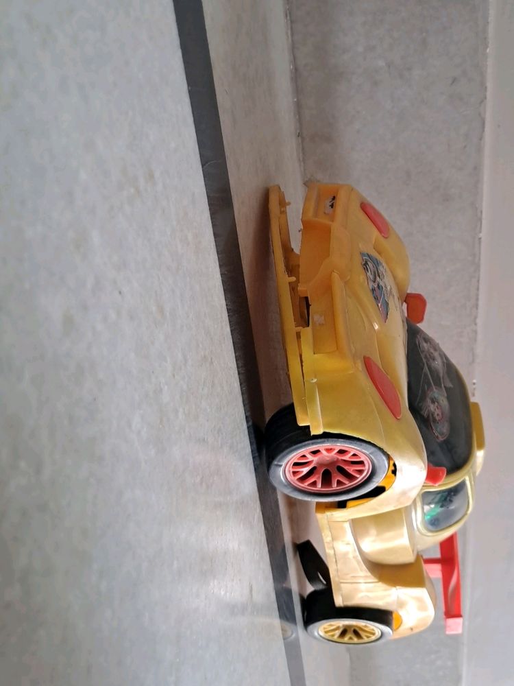 Kids Toy. Fun Car