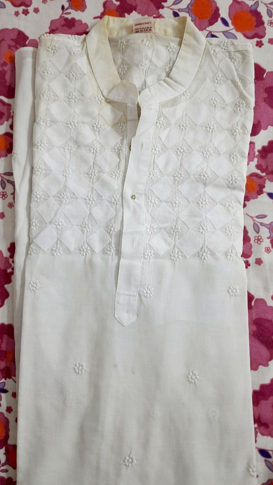 Men White Chikankari Kurta 5