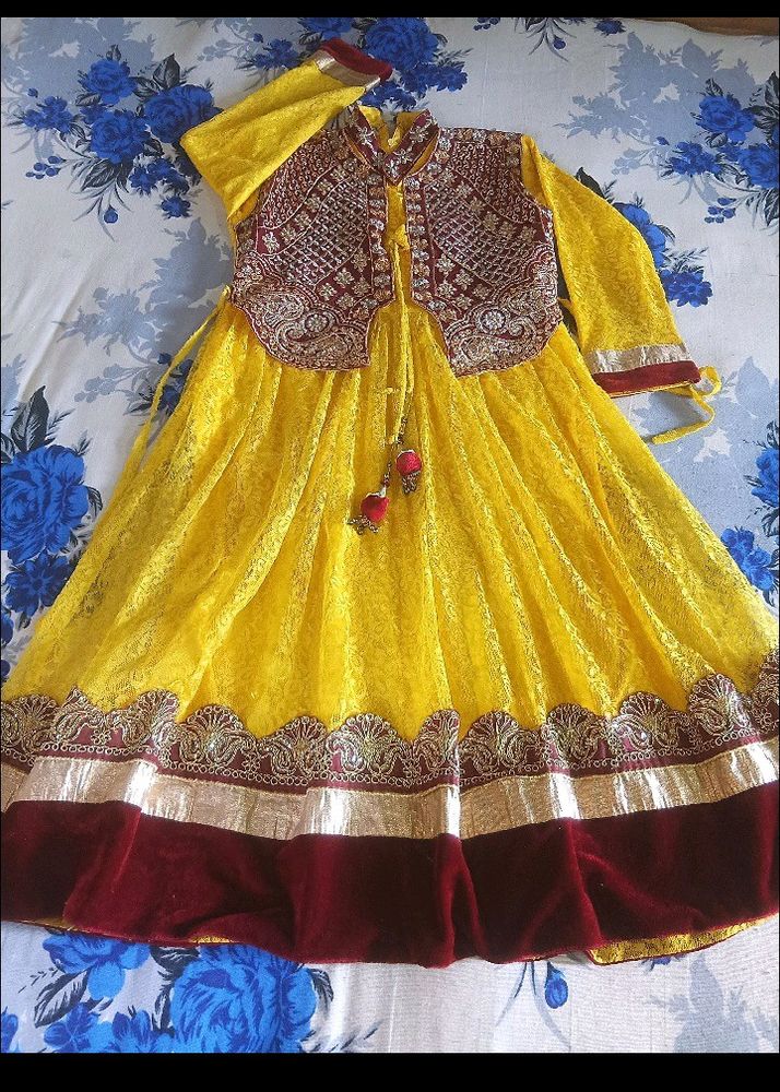 yellow 🥰💫Anarkali kurta