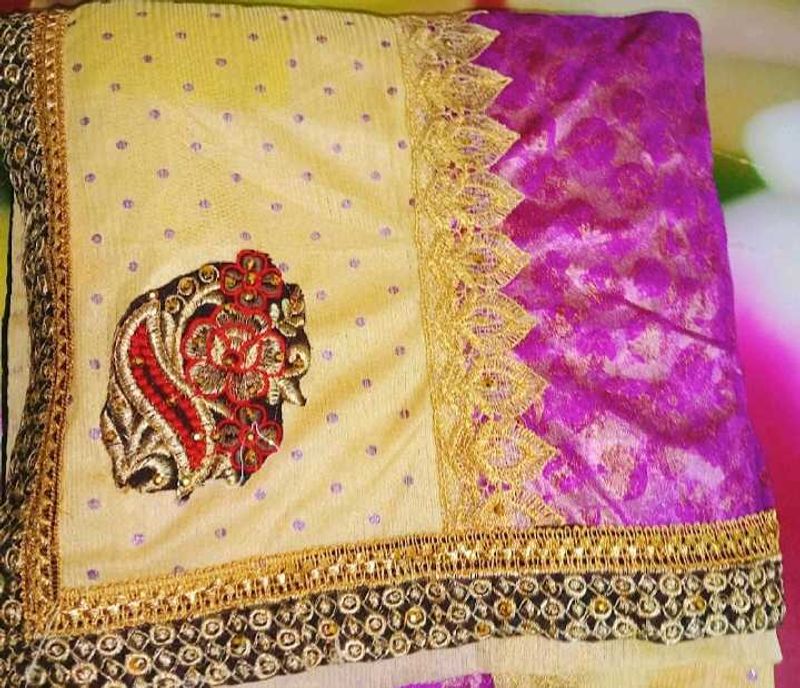 Beautiful Design Soft Malai Silk Saree With Blouse