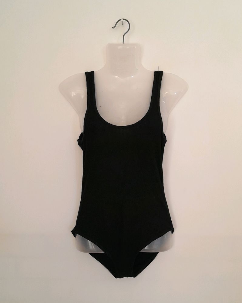 Black Top (Women's)