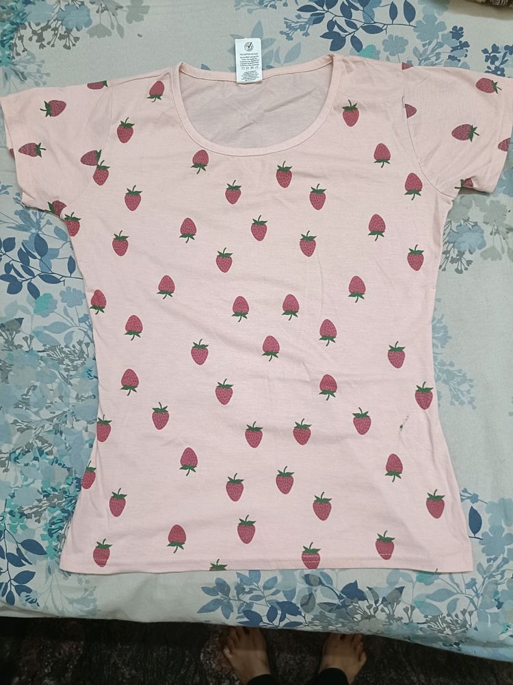 Peach Colour Strawberry Design Casual T Shirt