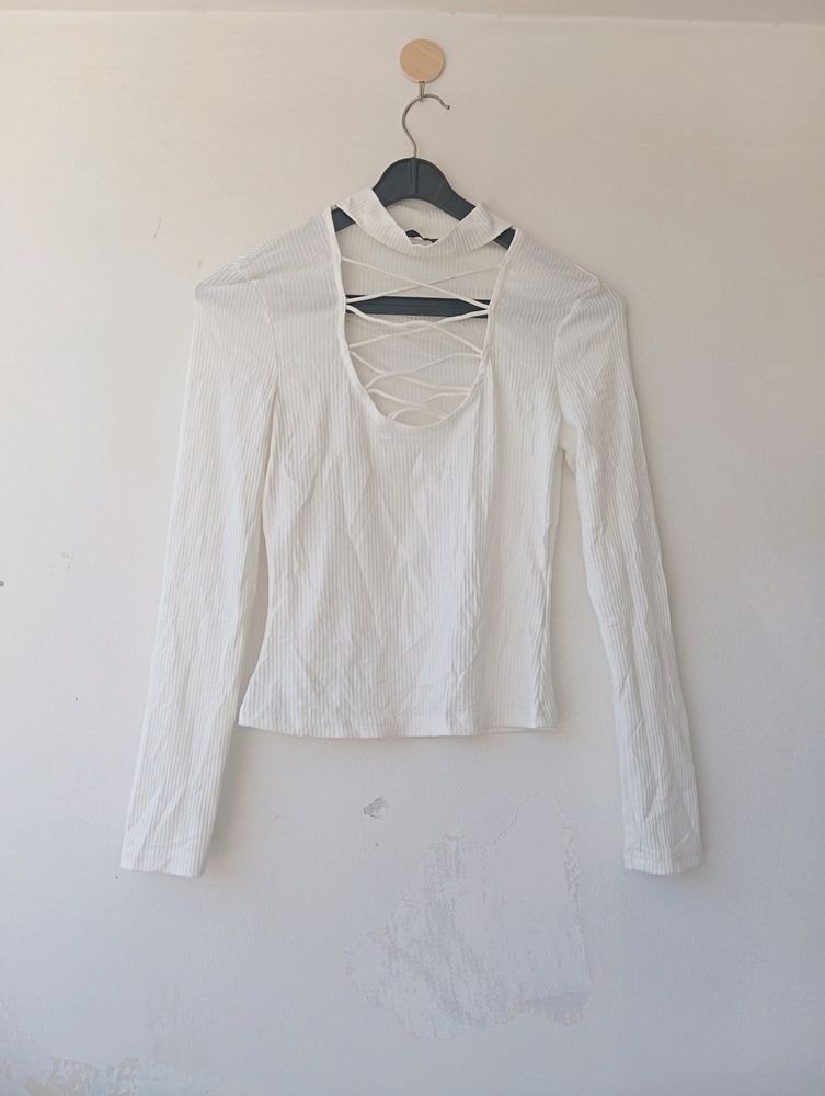 SHEIN WHITE CUTE TOP