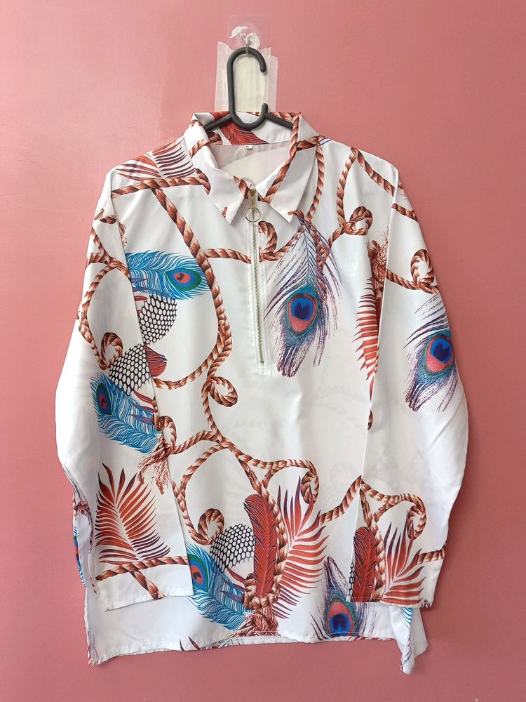 WHITE COLOUR TOP WITH PEACOCK FEATHER 🪶 PRINT, FR