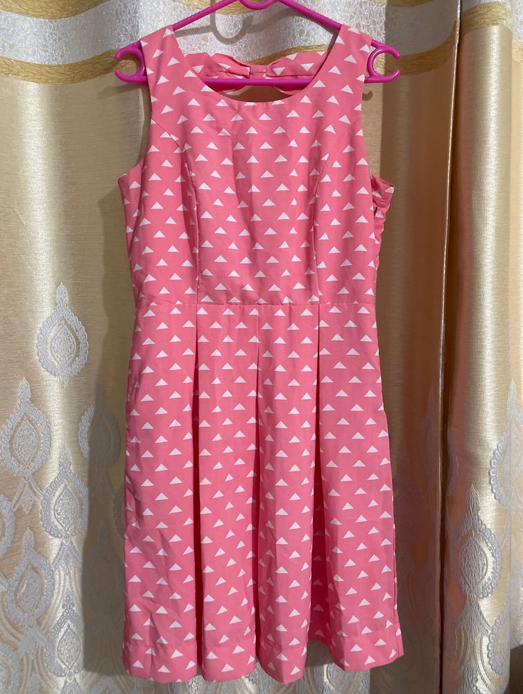 *price Drop* Cute 🎀Pink Dress