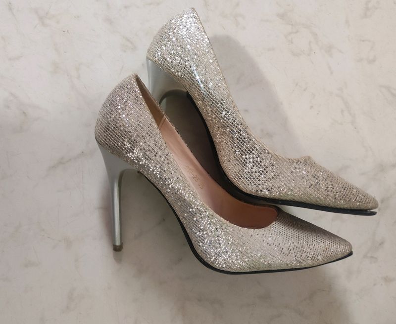 (Size- 35)Silver Stilletos