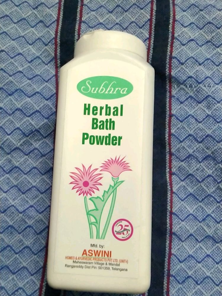 Subhra Herbal Bath Powder