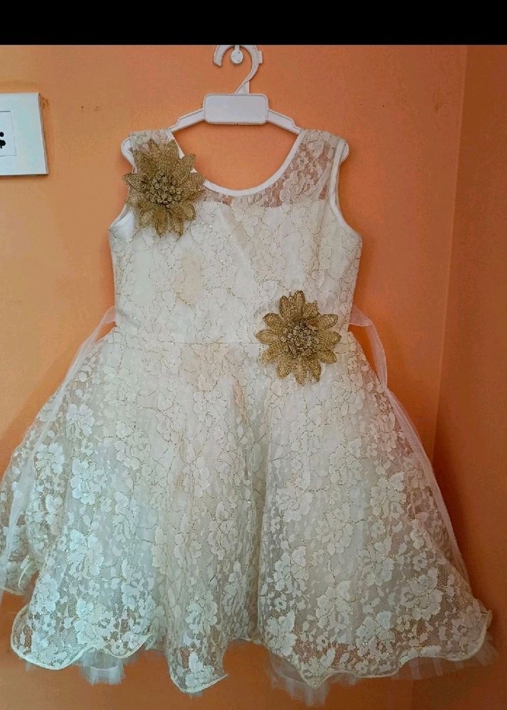 Pretty White Frock ( No Stain) Like New