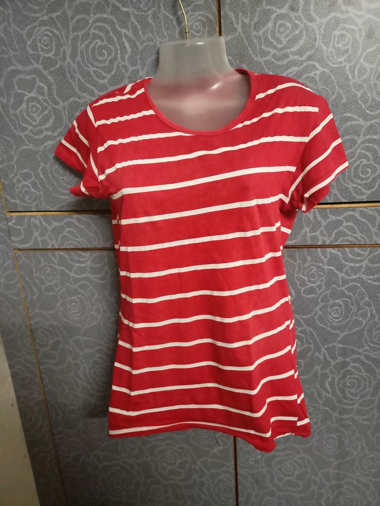 Red White Lining T-shirt