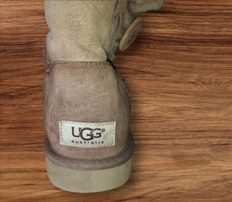 Brand: UGG👢💃🤩🤗😍