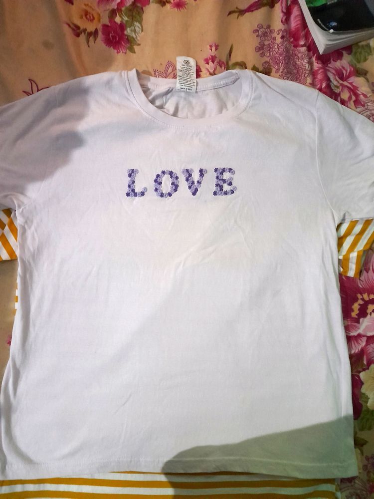 NEW 2 Tshirt For Women