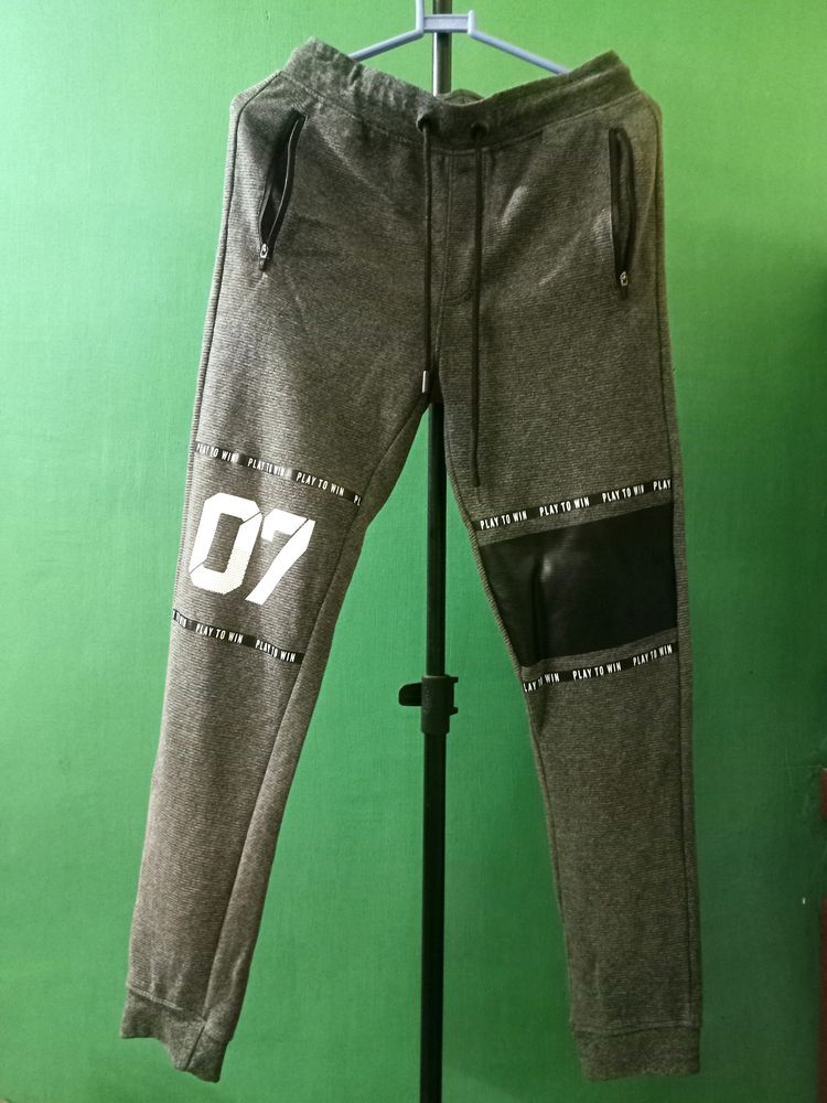 BRANDED STRETCHABLE COTTON JOGGER