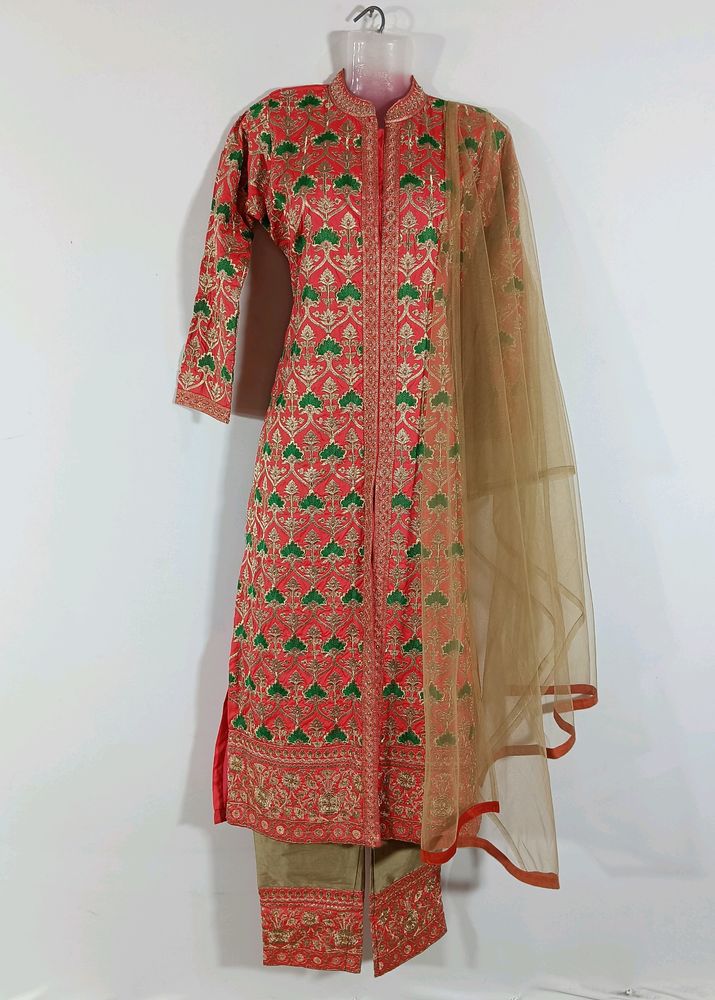 Multicolor Embroidered Kurta Set (Women)