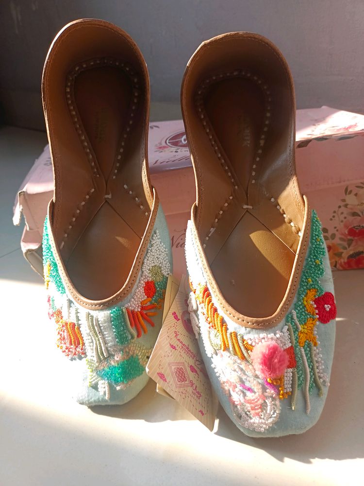 Anouk By Myntra Embellished Juttis