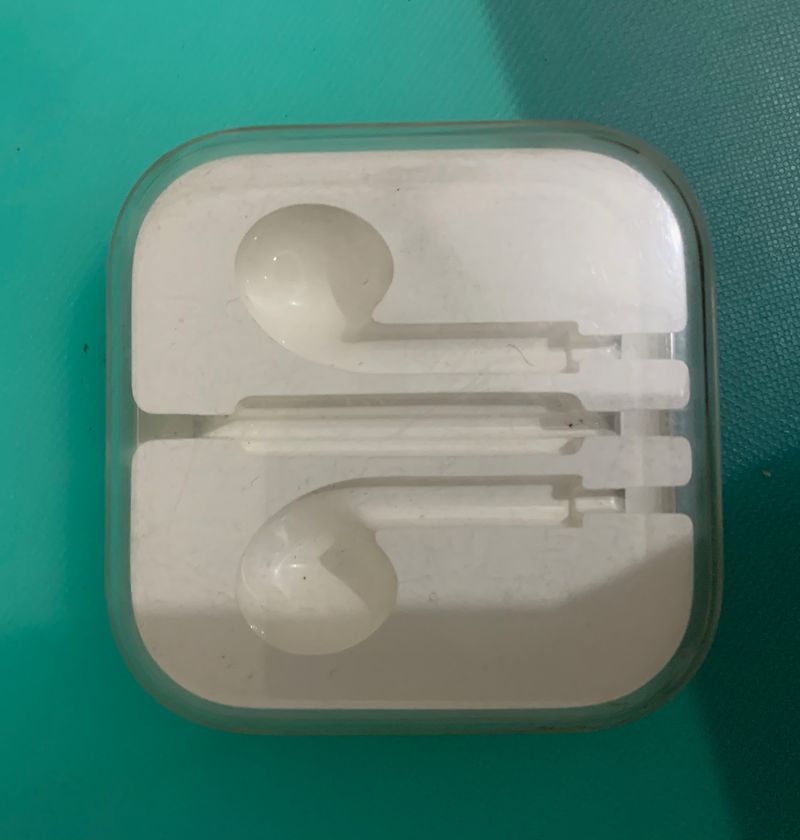 APPLE  EARPHONES CASE ORIGINAL