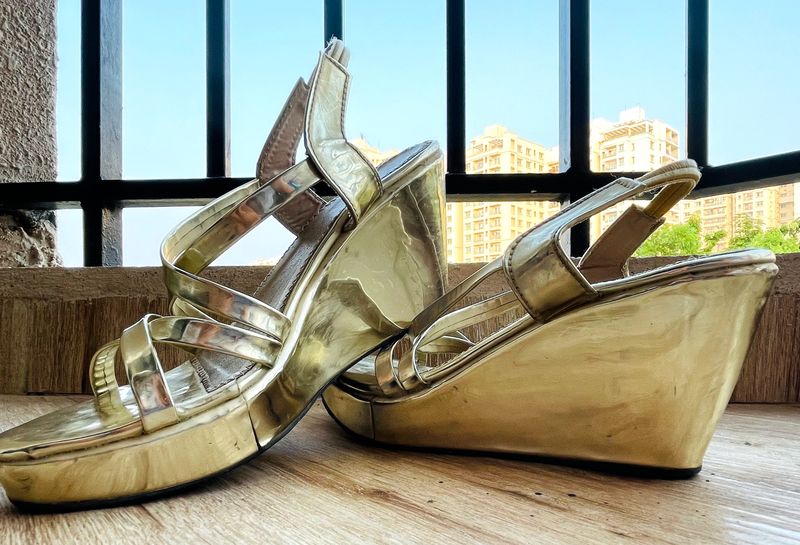 Golden Princess Heels