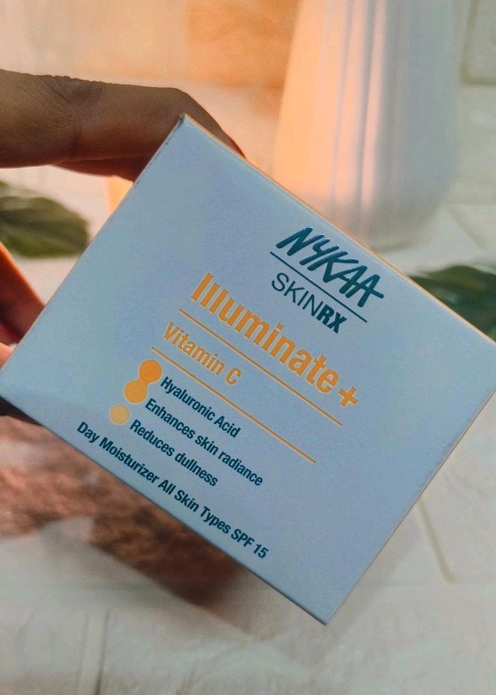 Nykaa Iiuminate Vitamin C Moisturizer