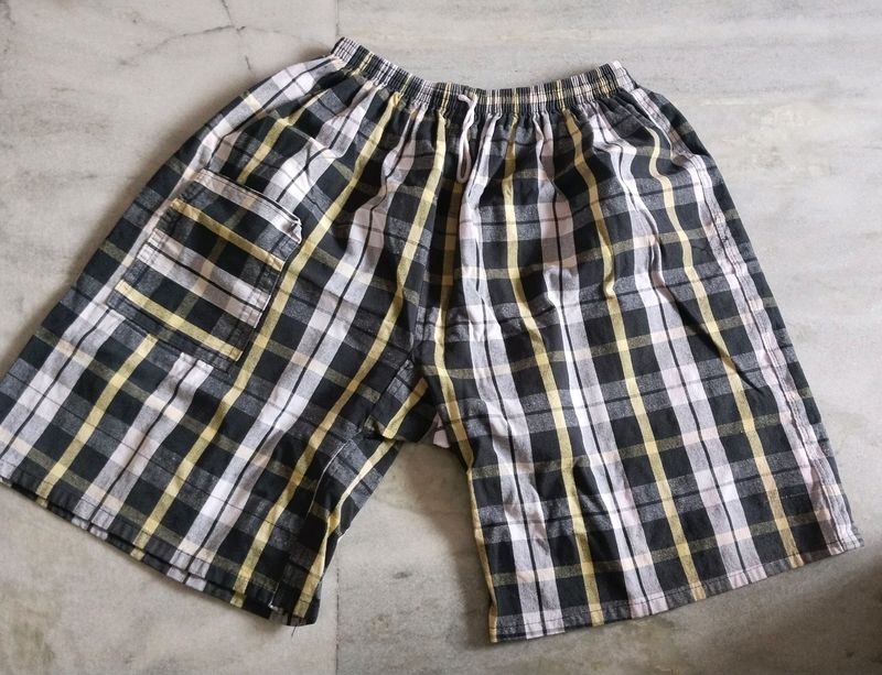 Men Shorts/Bermuda - Yellow