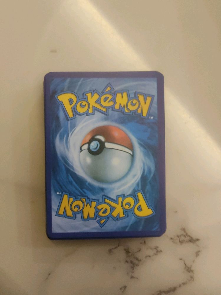 30 Pokemon Cards