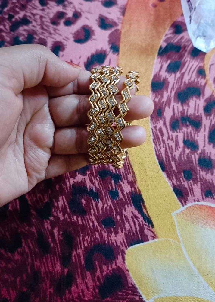 Krisna Golden Bangles