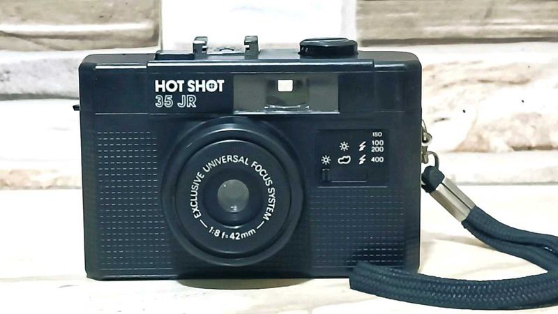 HOTSHOT 35JR CAMERA