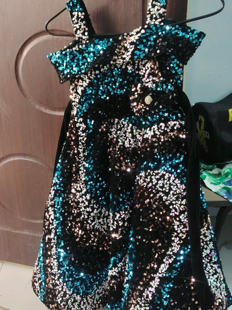 Black Multi Layers Gown