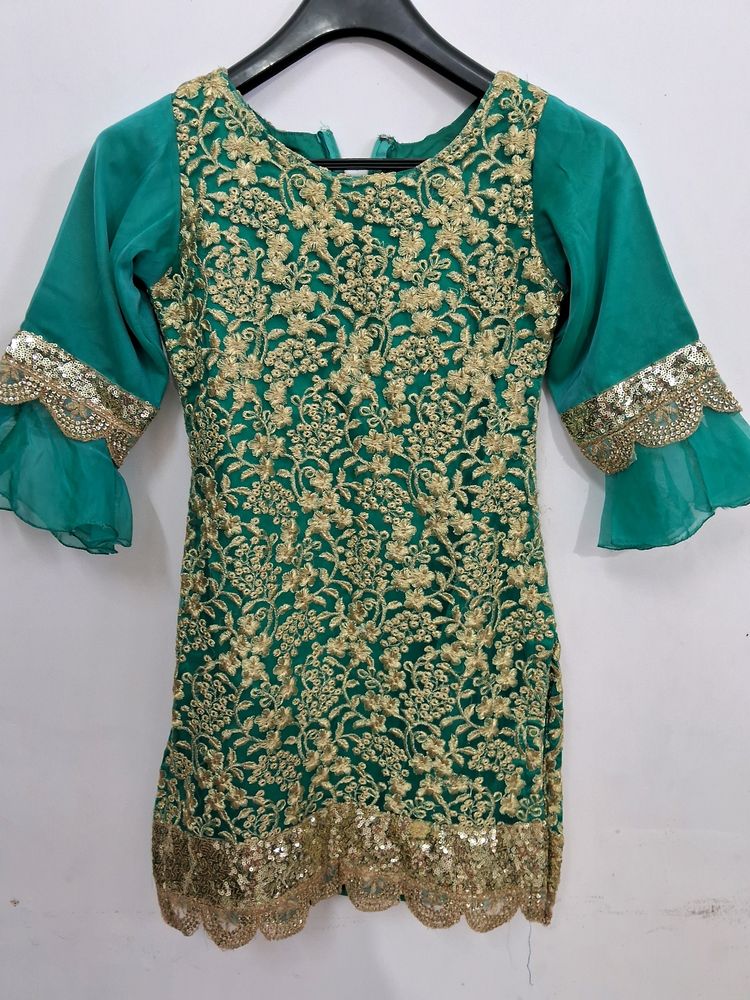 SHORT KURTI WITH GARRARA