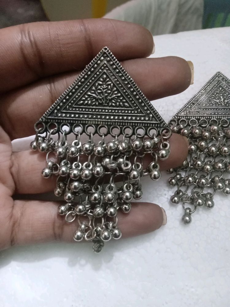 Triangle Earing