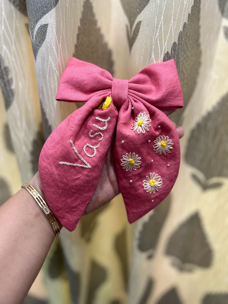 Hand Embroidered Bow Clip