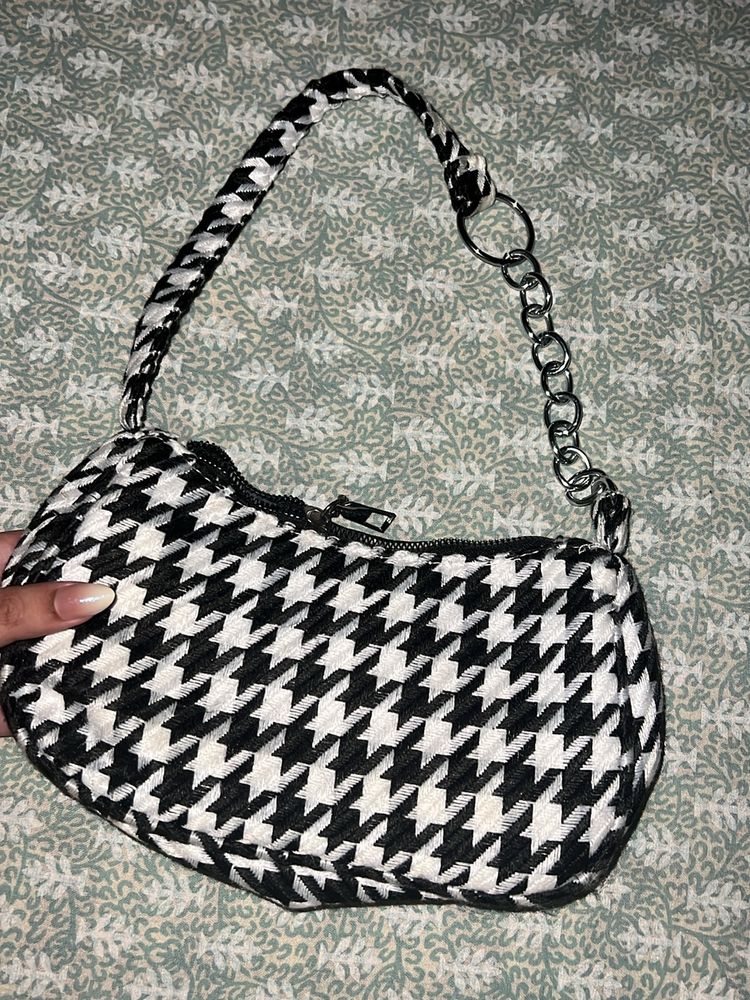 Houndstooth Should Bag