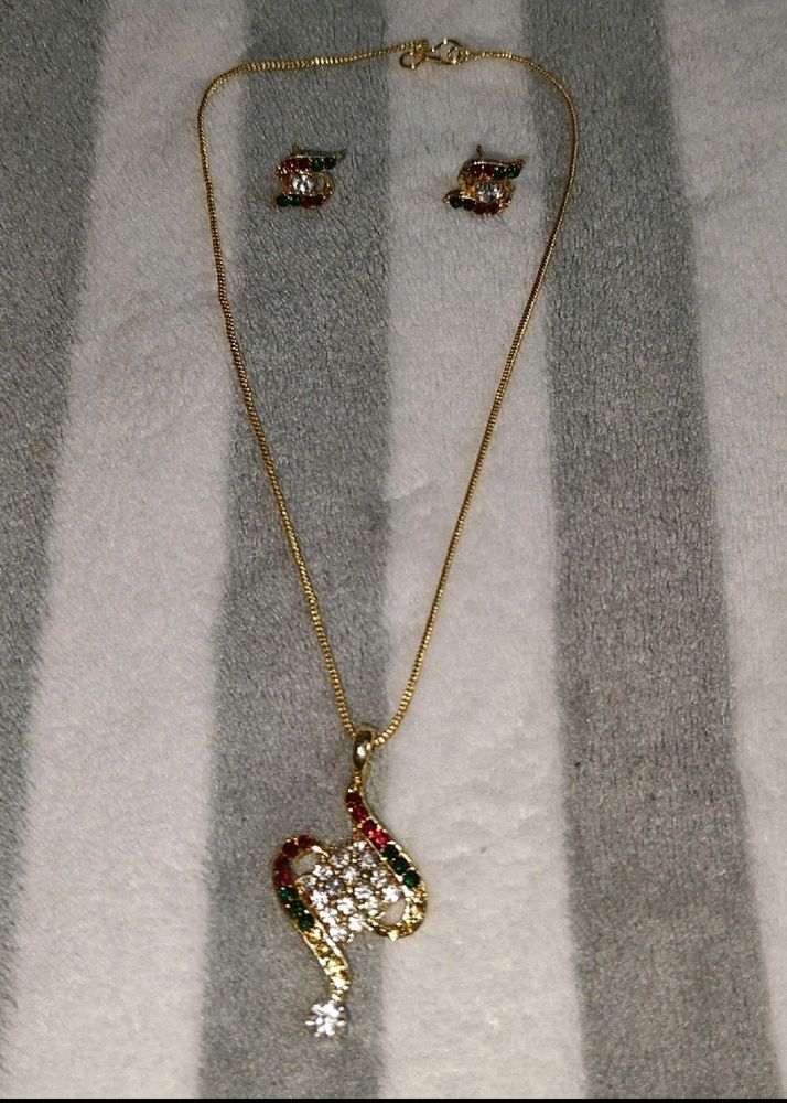 Beautiful AD Necklace With Earrings