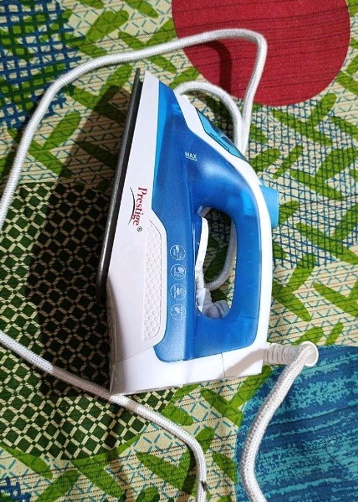 Prestige Steamer Iron New