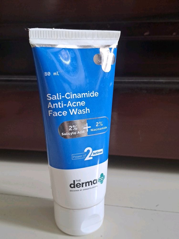 Sali-cinamide Anti-acne Facewash