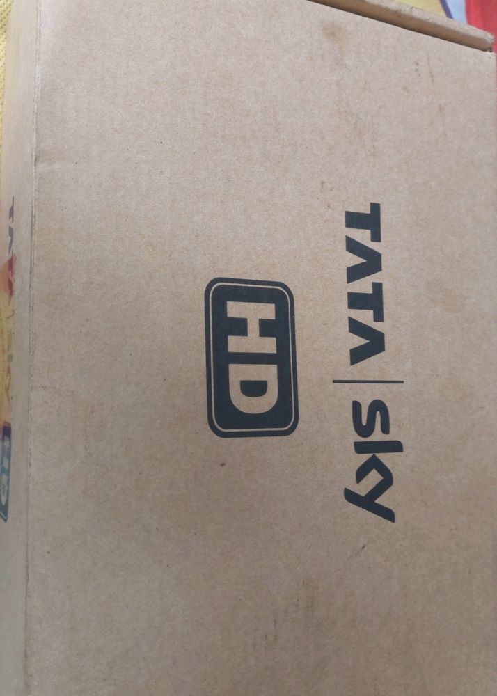 I'm Selling Tata Sky HD Set Up Box