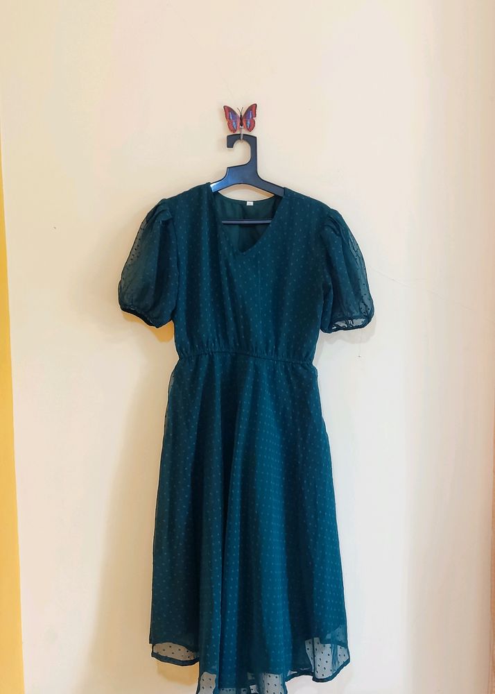 Dark Green Puff Sleeved Dress