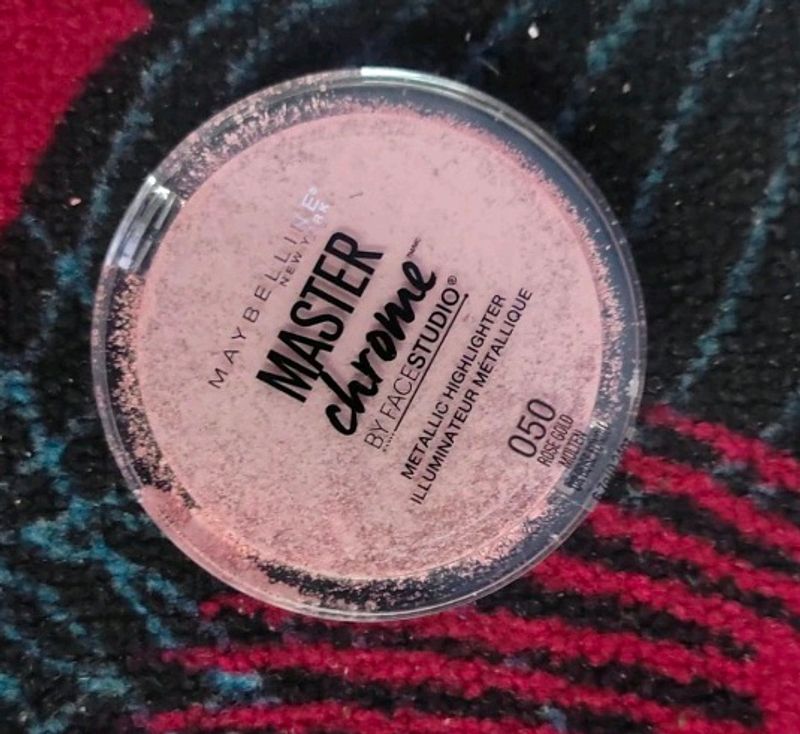 Maybelline Highlighter Pink Colour Not Used New Piece Slight Ly Powder Came Out That's All Not Used