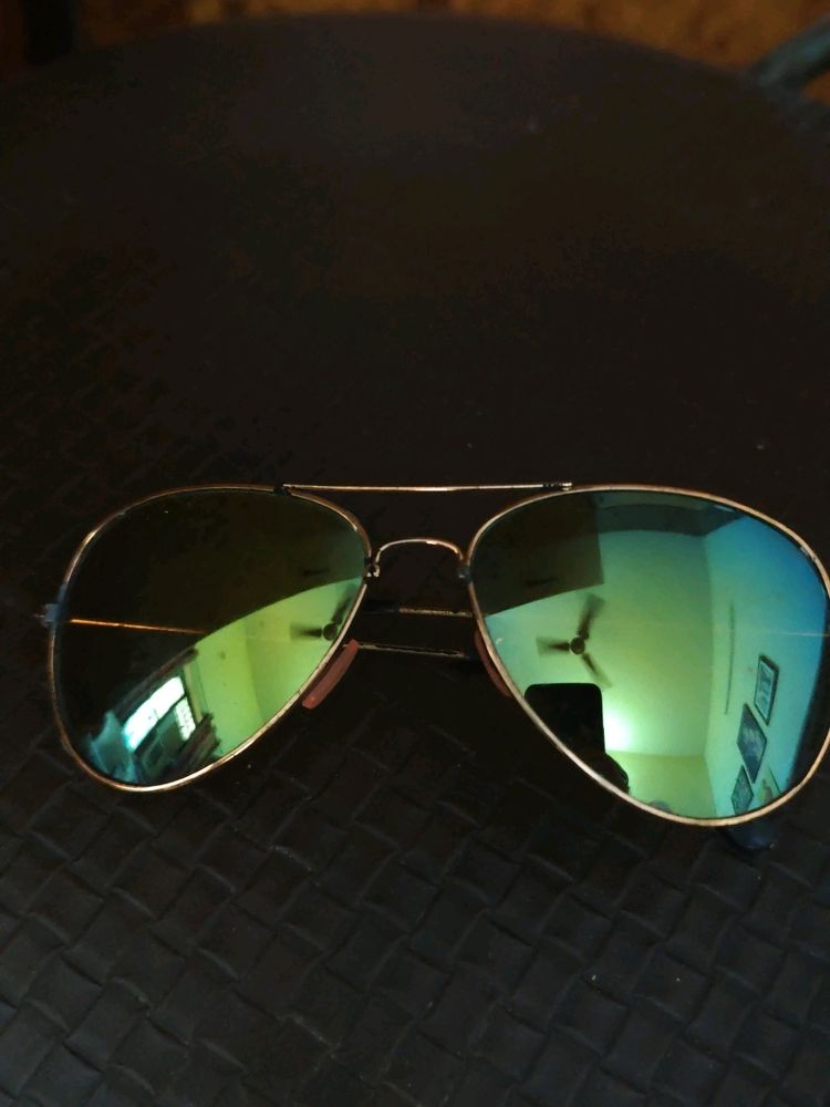 Green Reflective Sunglasses