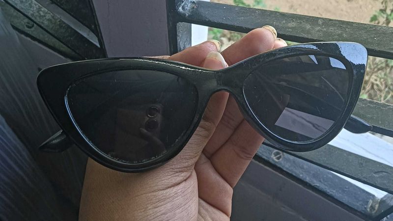 Cat Eye Sunglasses (Never Used)