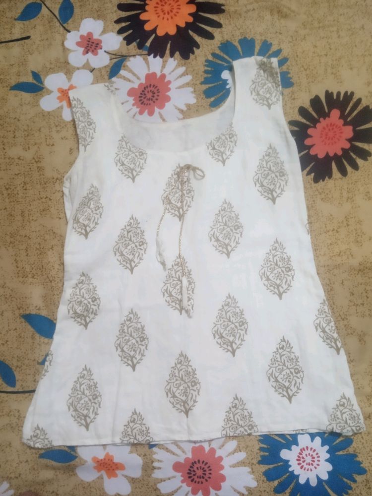 Ethnic Sleeveless Top Size 32