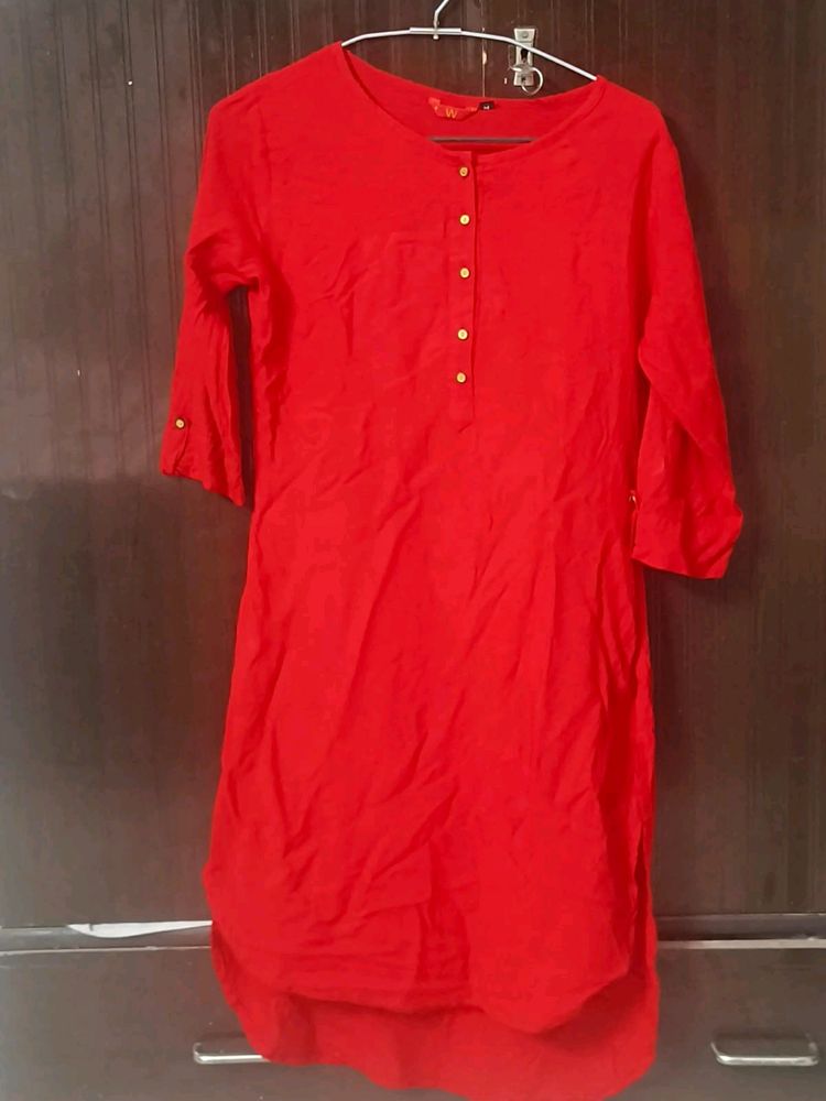 Red Kurti