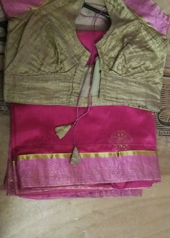 Beautiful Pink Color Saree With Stitched Blouse.