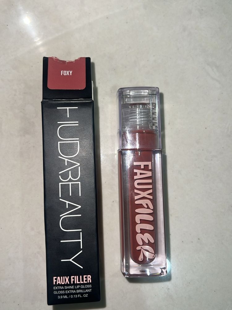 Huda Beauty Lip Gloss!!🤩