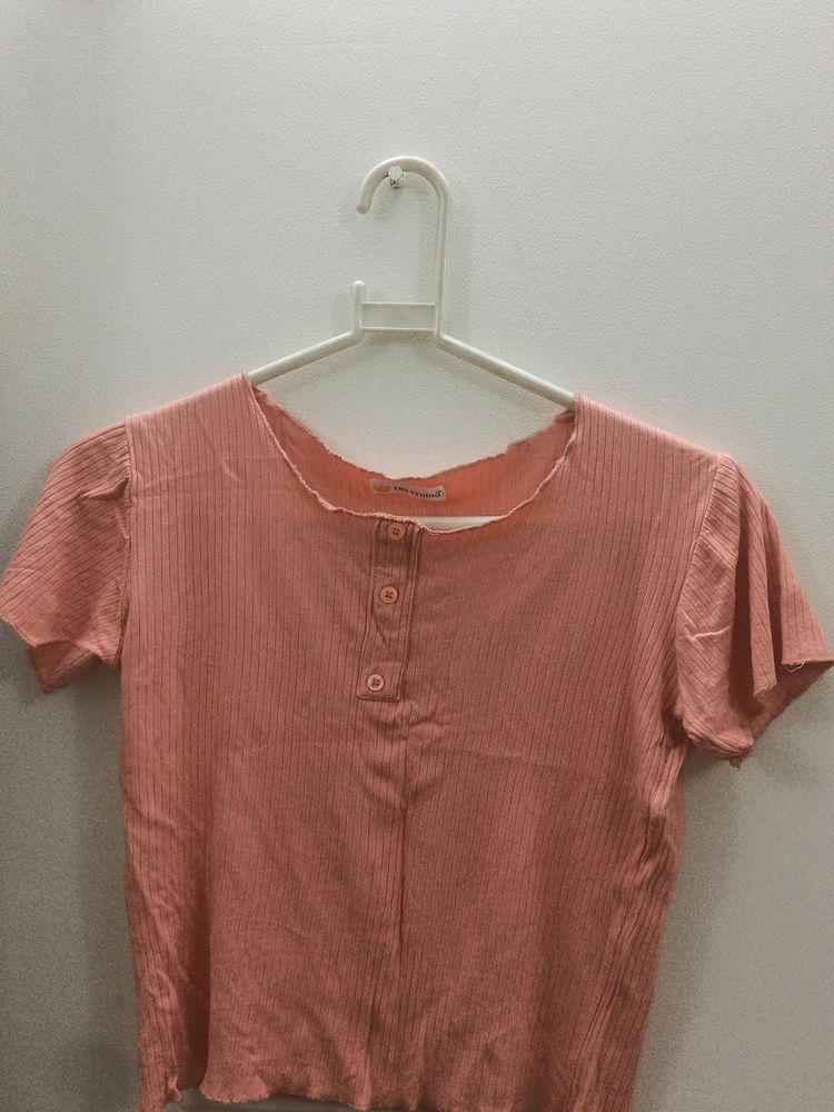 Crop Top Fitted (Peach Color)