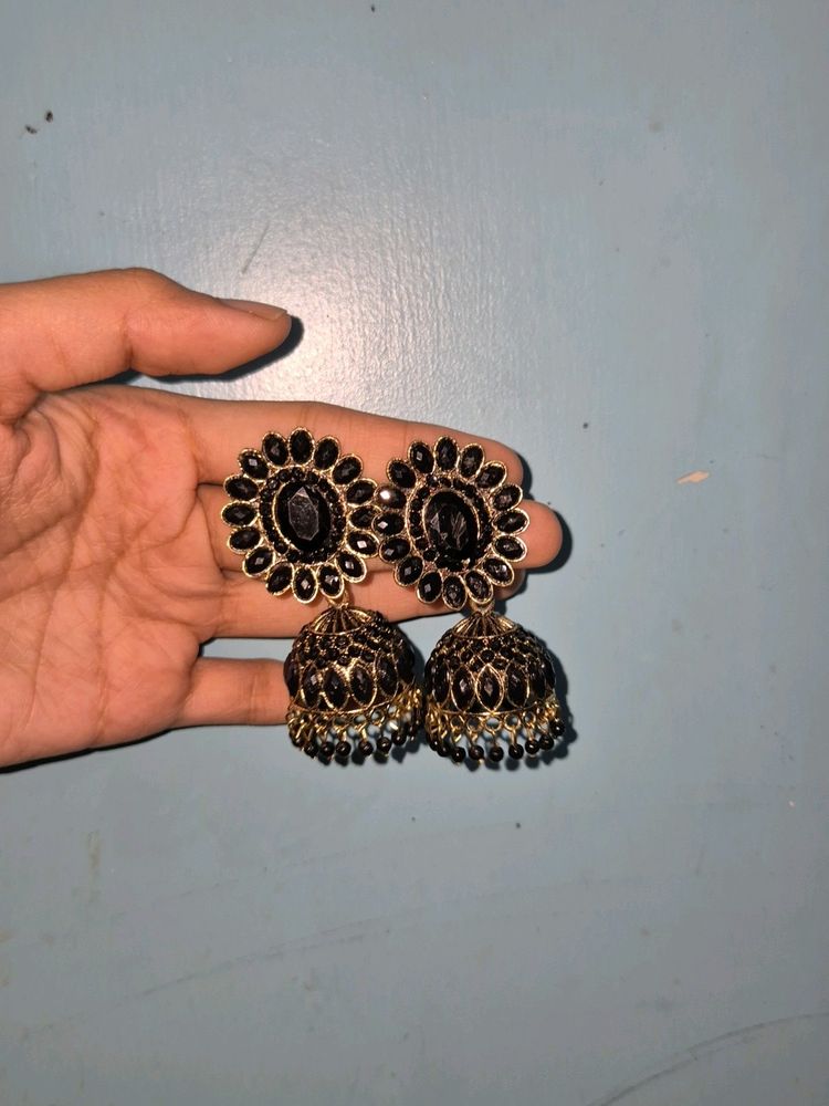 Black Jhumkas