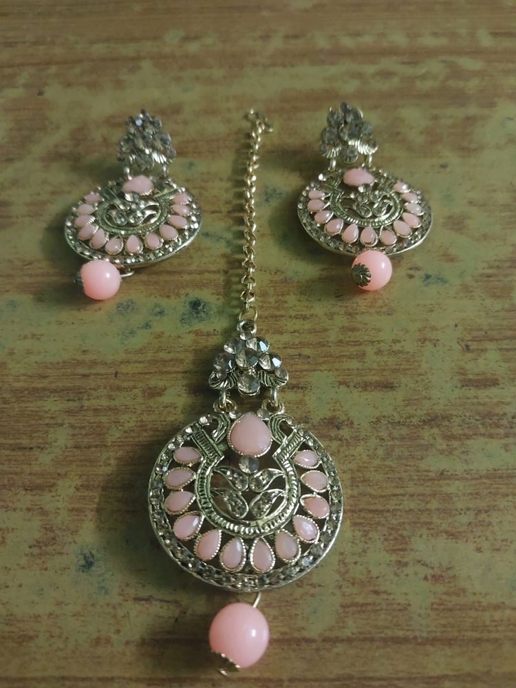 Earrings With Mangtika