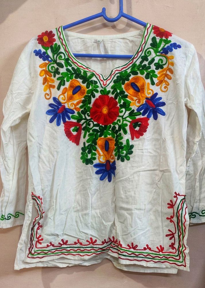 Short Chikankari Kurti