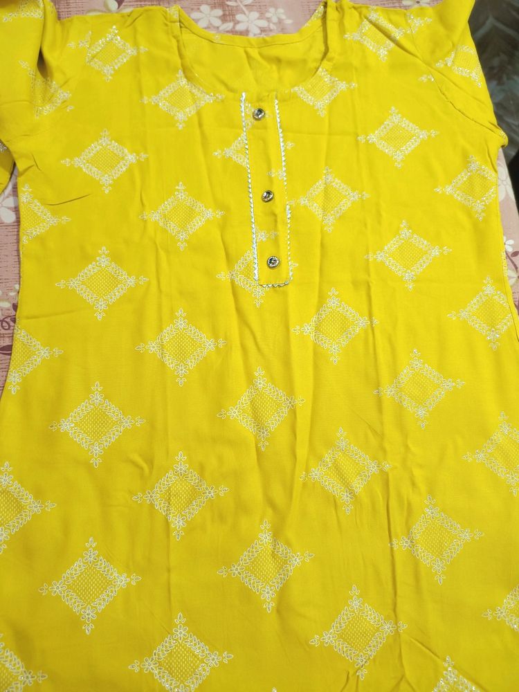 Short Kurti