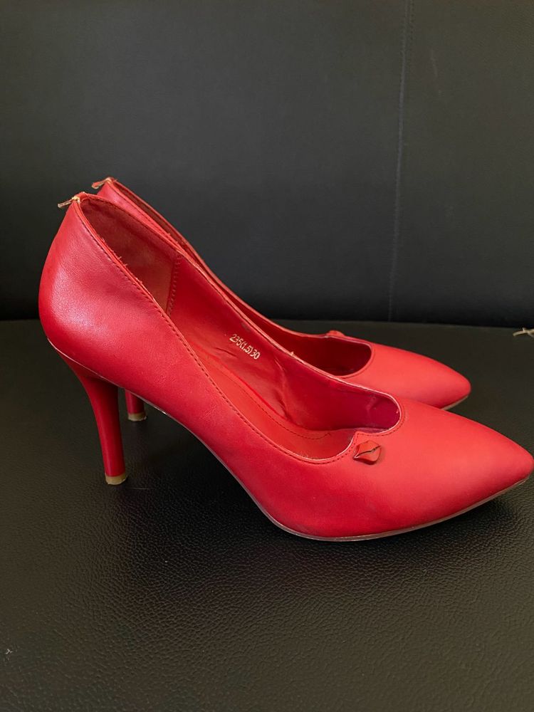 Stiletto Pumps