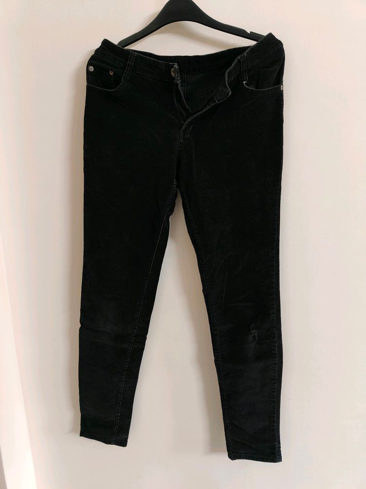 Black Quadra Skinny Fit Jeans