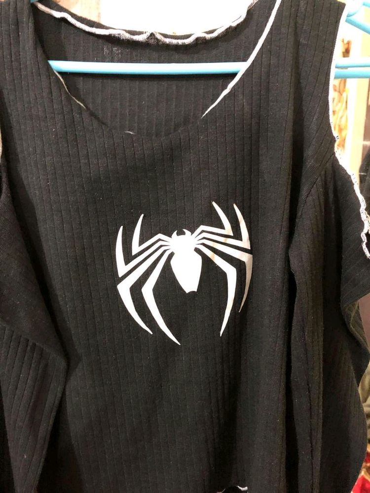 Spider Crop Top